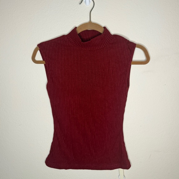 OGL Tops - NWT OGL Turtleneck Tank Size XS